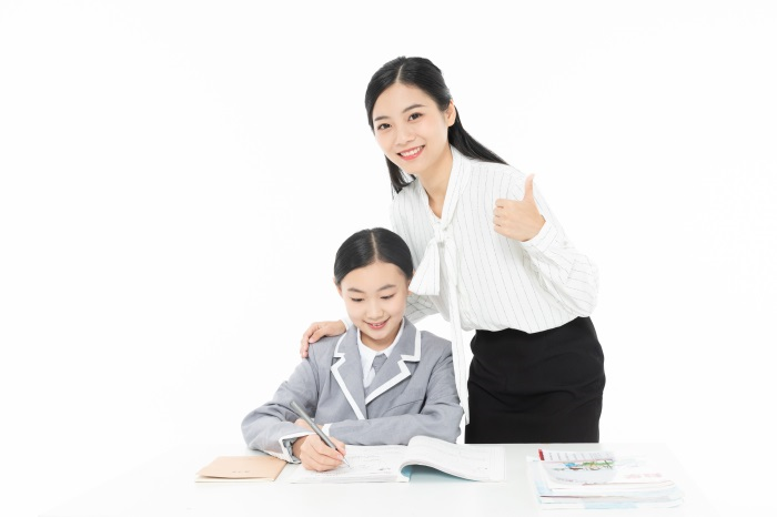 文理科什么時(shí)候分班?高中文理分科注意事項(xiàng)